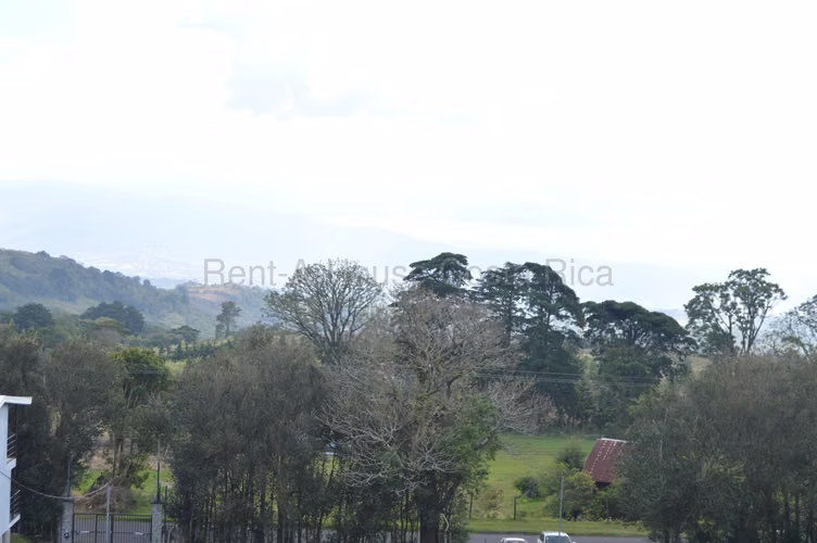 Venta de lote de 2003 m2 en Poas Alajuela