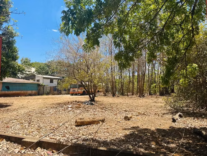 Lote de 1,766 m² listo para construir cerca de Tamarindo: servicios incluidos - Imagen 4