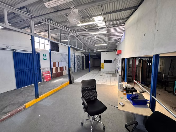 Venta de propiedad comercial de 1163 m2 en Mercedes Norte de Heredia -EU