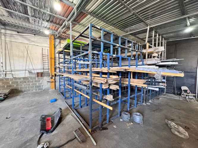 Venta de propiedad comercial de 1163 m2 en Mercedes Norte de Heredia -EU