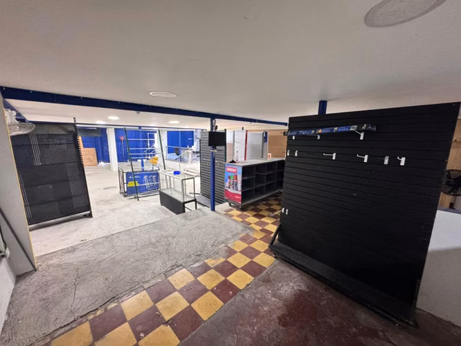 Venta de propiedad comercial de 1163 m2 en Mercedes Norte de Heredia -EU