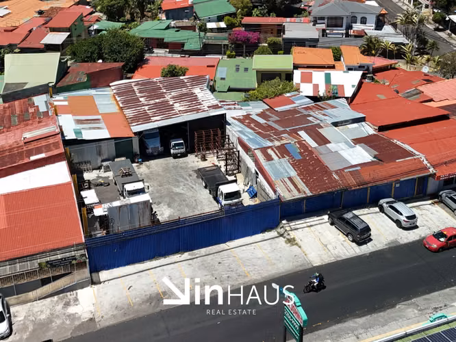 Venta de propiedad comercial de 1163 m2 en Mercedes Norte de Heredia -EU