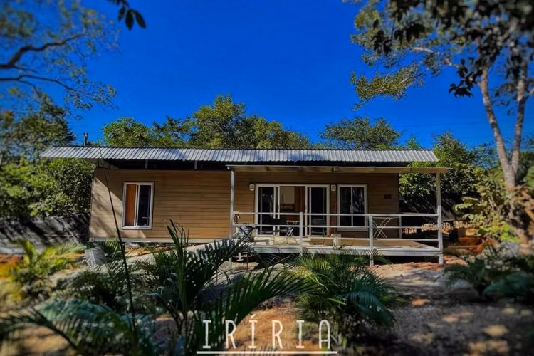 Propiedad Generadora de Ingresos en Tamarindo – 6 Unidades | $4,600/mes | 11% ROI - Imagen 3