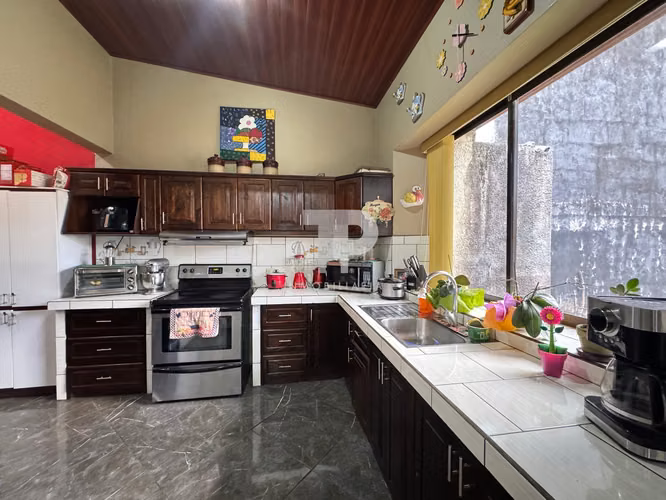 Casa de una planta en Santo Domingo de Heredia. JRC153 - Imagen 19