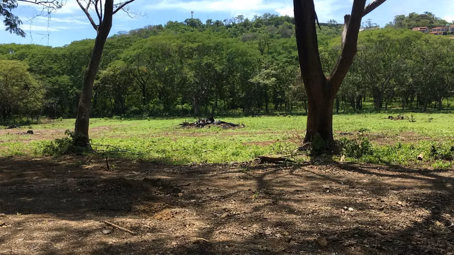 Vendo Lotes en Playa Hermosa Guanacaste