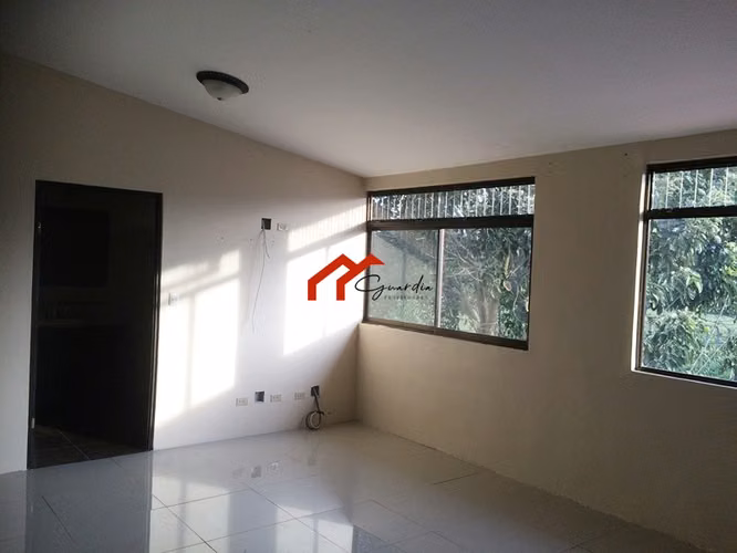 Venta de casa de 2 plantas en Urb Lomas del Sur, Caballo Blanco, Cartago, Costa Rica