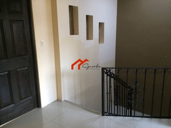 Venta de casa de 2 plantas en Urb Lomas del Sur, Caballo Blanco, Cartago, Costa Rica