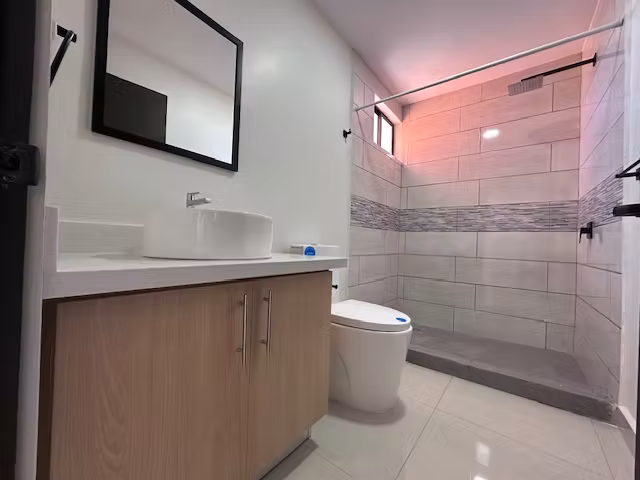 Apartamento a Estrenar en Primer Nivel Amueblado - Imagen 9