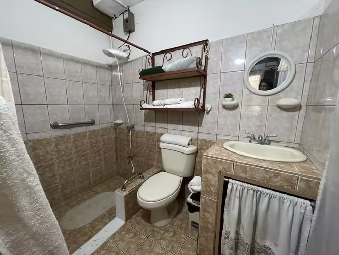 Casa en Venta Pavas | 4 Habitaciones | Una Planta | Lote 180 m² | Oportunidad - Imagen 14