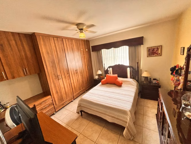 Se vende casa en VALLE DEL SOL SANTA ANA esh - Imagen 8