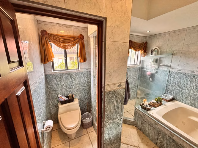 Se vende casa en VALLE DEL SOL SANTA ANA esh - Imagen 17