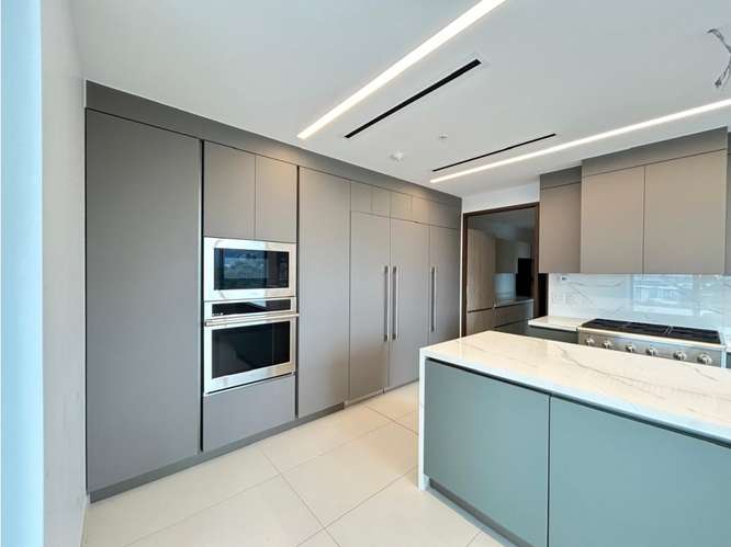 VENTA Avenida Escazú Torre 402.| Penthouse en Piso 10 de lujo.