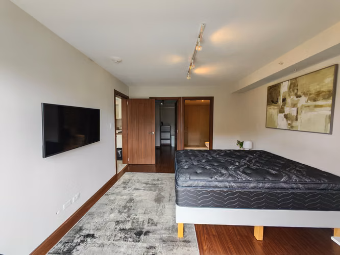 VENTA DE APARTAMENTO AMUEBLADO EN AZENZA TOWER, LA URUCA