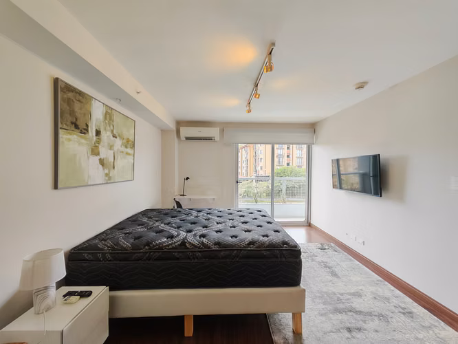 VENTA DE APARTAMENTO AMUEBLADO EN AZENZA TOWER, LA URUCA
