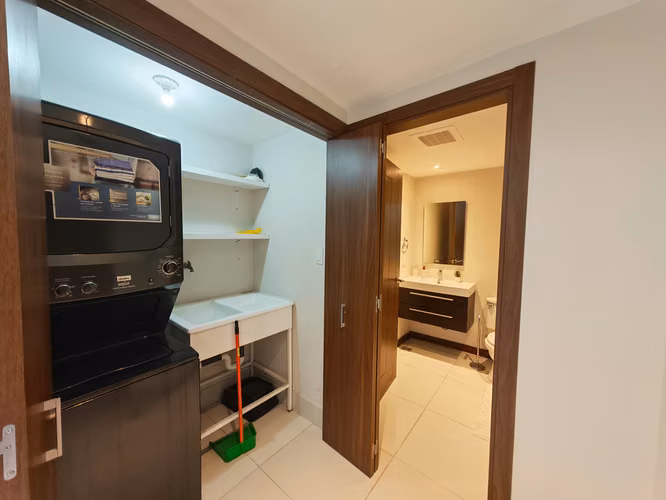 VENTA DE APARTAMENTO AMUEBLADO EN AZENZA TOWER, LA URUCA