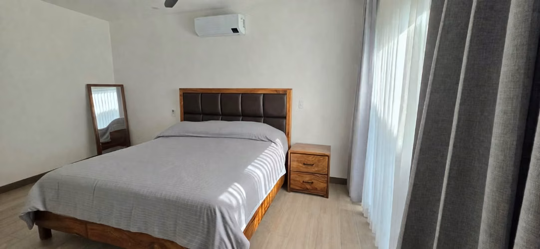 VENTA Casa Santa Ana Urbano + Línea Blanca