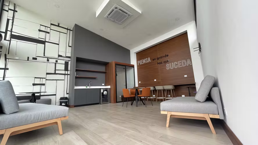 VENTA Casa Santa Ana Urbano + Línea Blanca