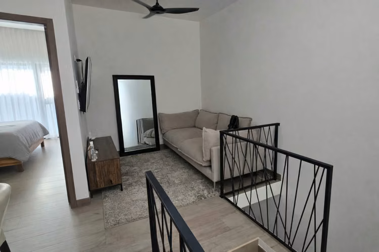VENTA Casa Santa Ana Urbano + Línea Blanca