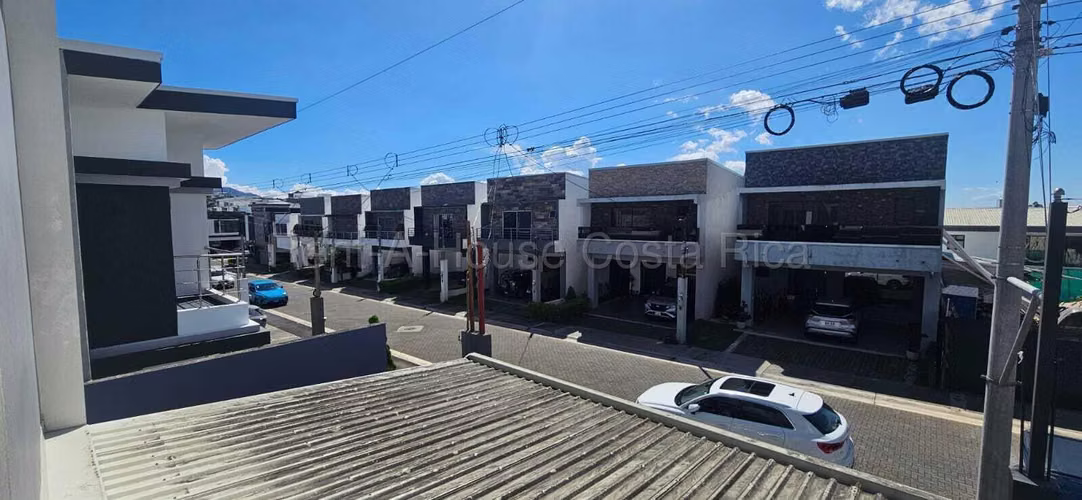Venta CASA EN CONDOMINIO TERRALTA Tres Ríos