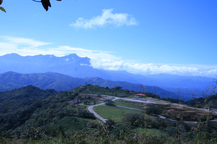 Lotes espectaculares con vista al mar y a la montaña proyecto Galardonado. - Imagen 9