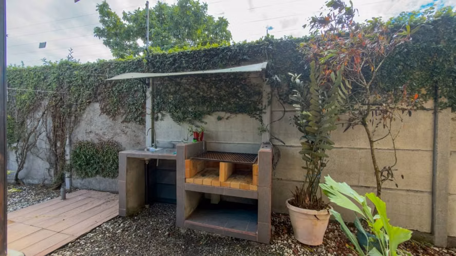 Venta de casa en Guápiles centro