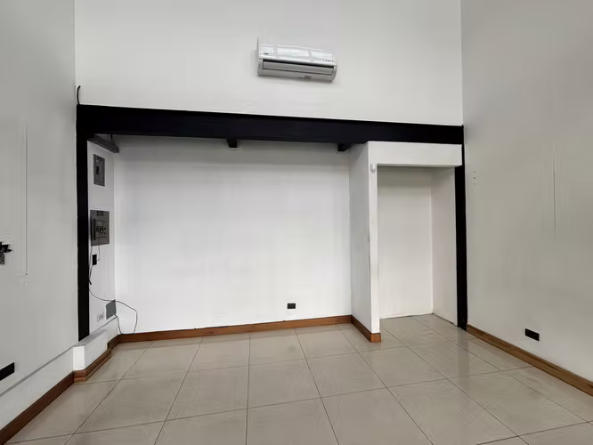 Local comercial Escazú 67 m2