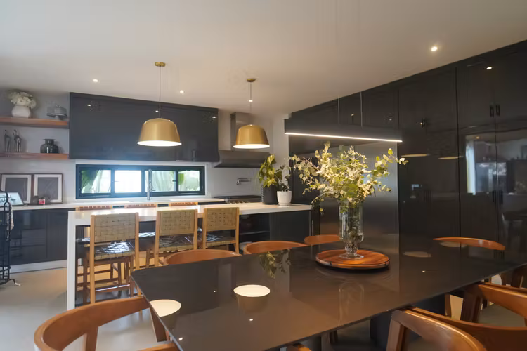 Vivir en Francosta ya es exclusivo… tener 6 habitaciones, es otro nivel.”