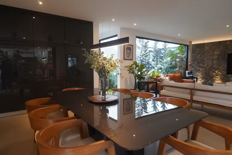 Vivir en Francosta ya es exclusivo… tener 6 habitaciones, es otro nivel.”