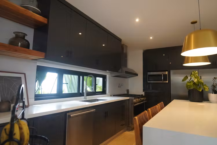 Vivir en Francosta ya es exclusivo… tener 6 habitaciones, es otro nivel.”