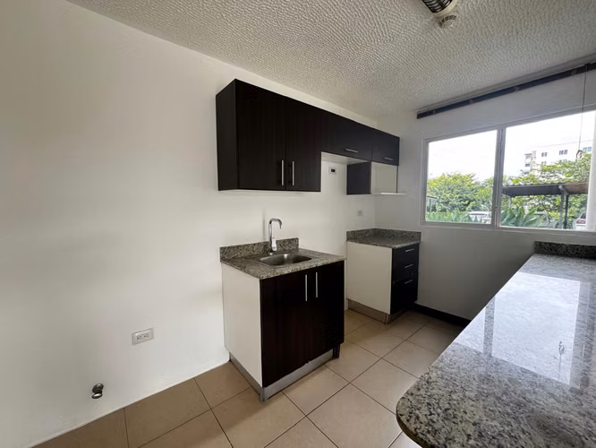 Se vende hermoso apartamento en Alajuela con amenidades