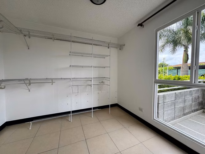 Se vende hermoso apartamento en Alajuela con amenidades