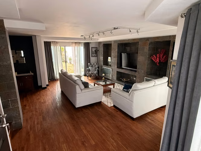 Se Vende Casa en Santa Ana AVL - Imagen 3