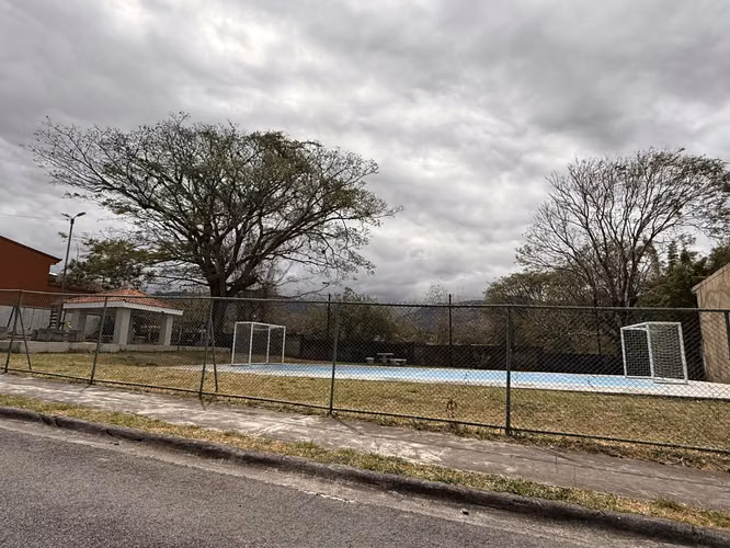 Se Vende Casa en Santa Ana AVL - Imagen 13