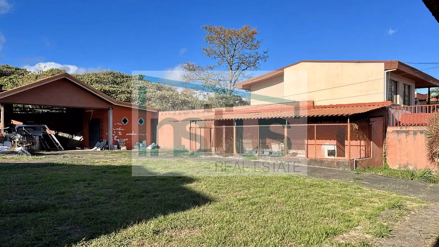 Venta de lote en Curridabat - Hacienda Vieja, excelente potencial – ideal para desarrollo.