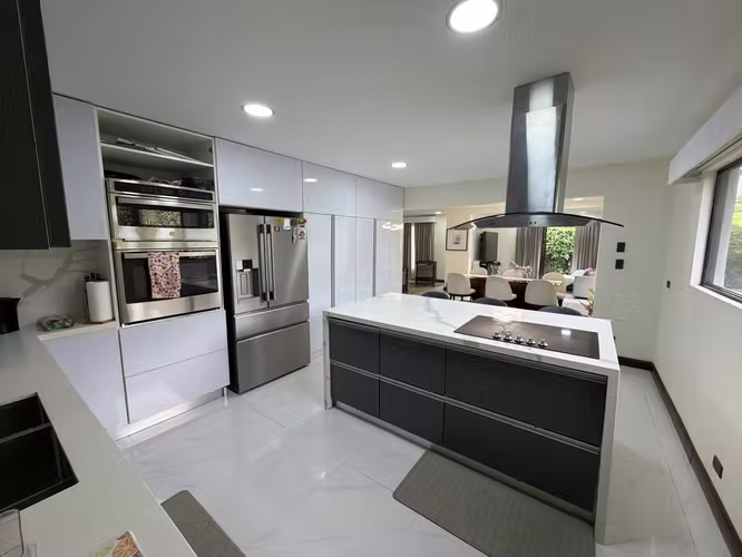 VENDO ESCAZU GUACHIPELIN condominio BOSQUE DE LAS LOMAS 100% remodelada - Imagen 18