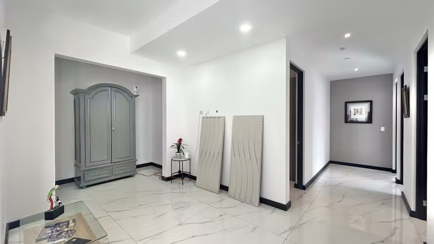 VENTA o ALQUILER | ELEGANCIA, VISTA Y EXCLUSIVIDAD EN GUACHIPELÍN NORTE, ESCAZÚ