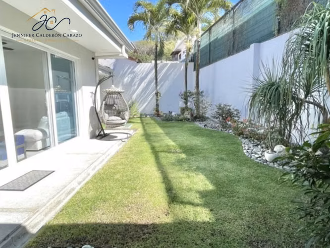 House for Sale in Pozos de Santa Ana – One-Level Living in a Secure Residential Community