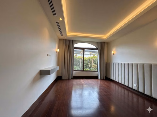 VENTA DE CASA EN BOSQUES DE LINDORA*