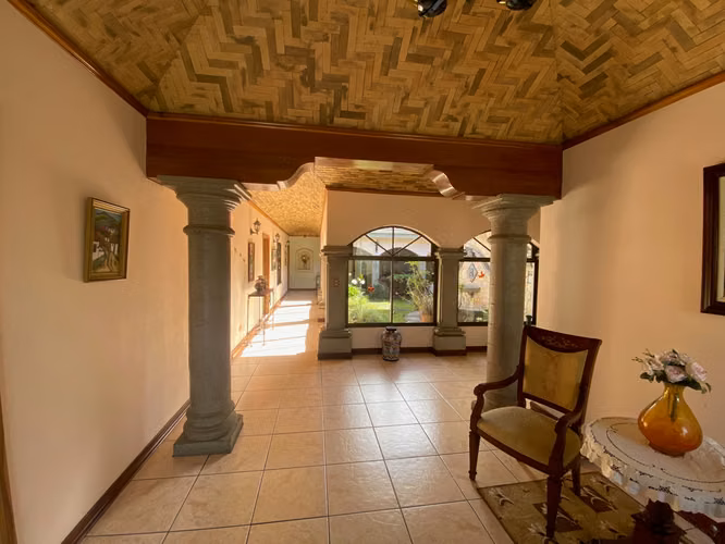Venta de Amplia Casa de una planta, Altamonte Granadilla. 5948 - Imagen 9