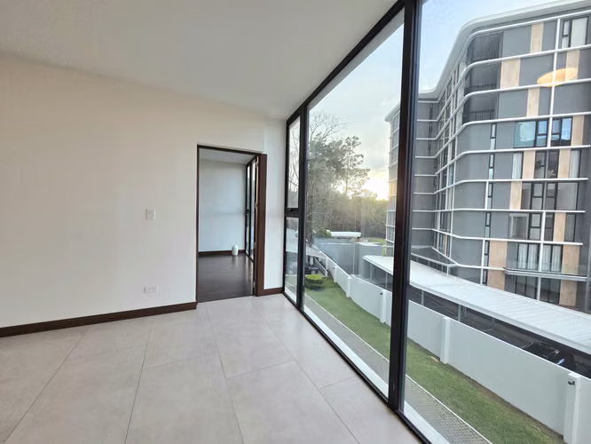 Por Country Club / 3 Habitaciones / Amplias Zonas Verdes - Imagen 4