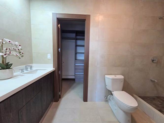 Por Country Club / 3 Habitaciones / Amplias Zonas Verdes - Imagen 8