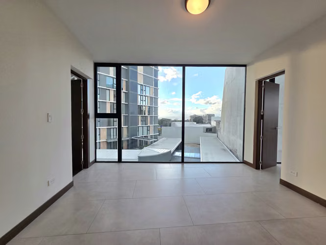 Por Country Club / 3 Habitaciones / Amplias Zonas Verdes - Imagen 2