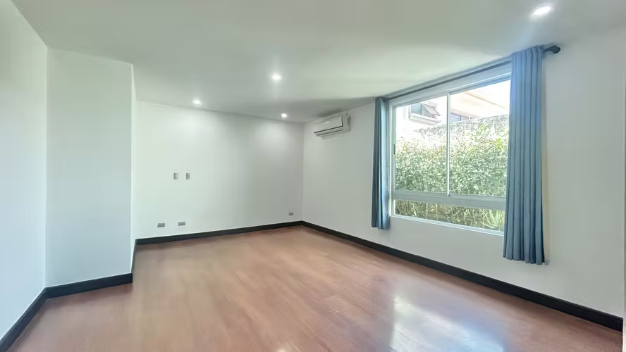  ¡Alquiler de Apartamento 3 Hab. 2,5 Baños en Condominio en Guachipelín Norte!  - Imagen 9