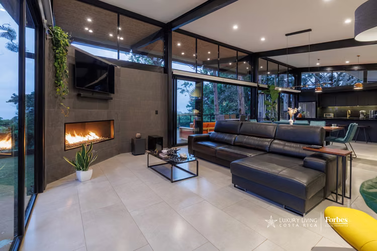 21373 - Villa Contemporánea en el Bosque, San Rafael de Heredia - Imagen 8