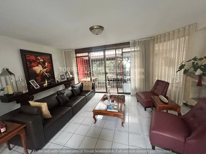 Casa en Lomas de Ayarco | 4 hab | jardín | seguridad