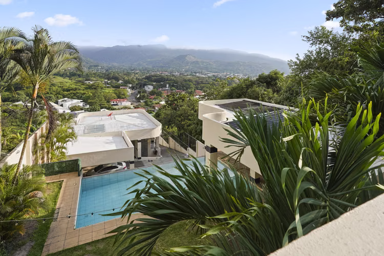 Se vende casa moderna con piscina en Santa Ana - Imagen 16