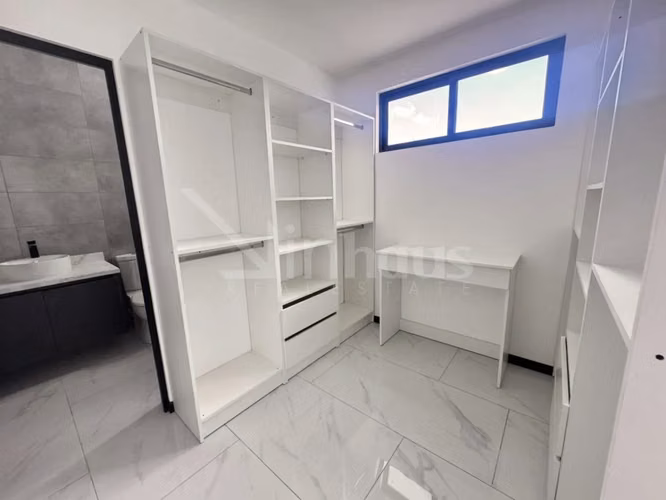 id 41905 Venta de casa en Distrito San Juan casa para estrenar