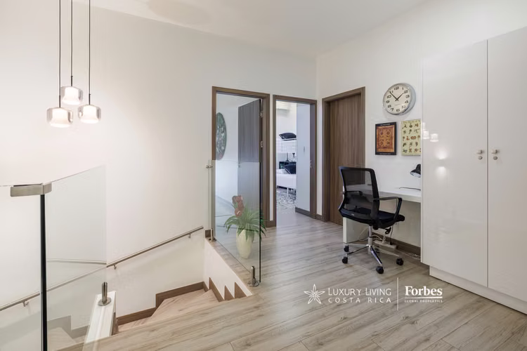 21374 - Casa de lujo turn-key en condominio San Antonio Urbano, Escazú - Imagen 14