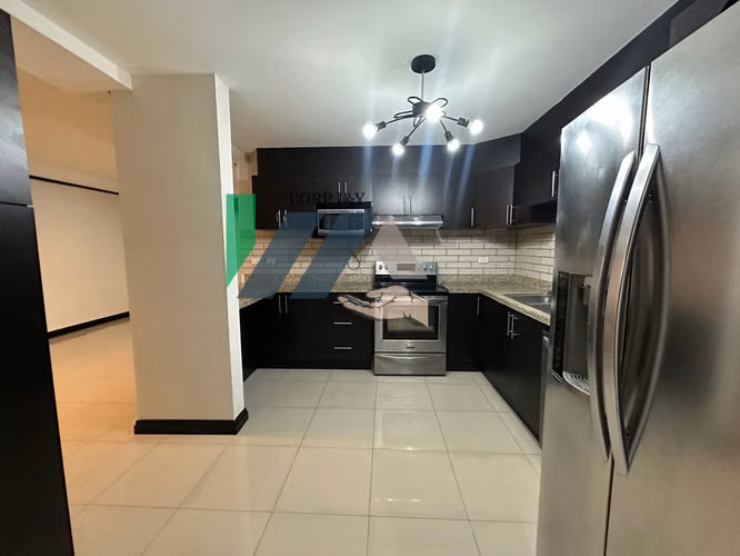 Venta de casa en Mercedes norte  de Heredia