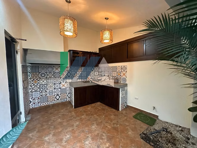 Venta de casa en Mercedes norte  de Heredia